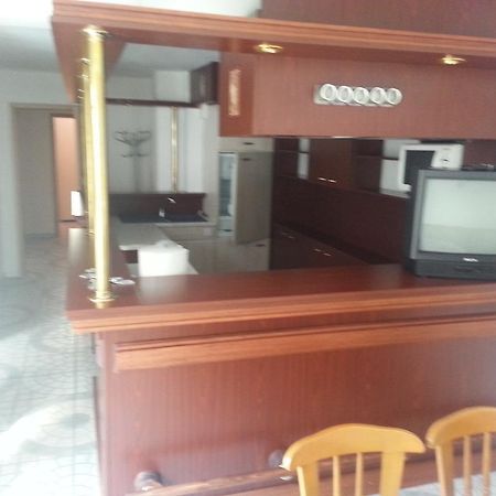 Pension Am Wassertor Висмар Экстерьер фото