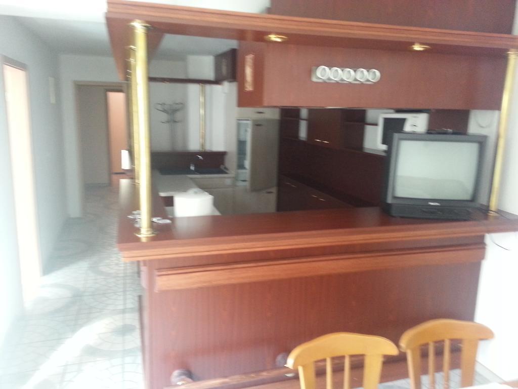 Pension Am Wassertor Висмар Экстерьер фото