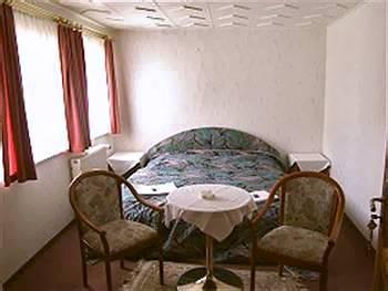 Pension Am Wassertor Висмар Экстерьер фото